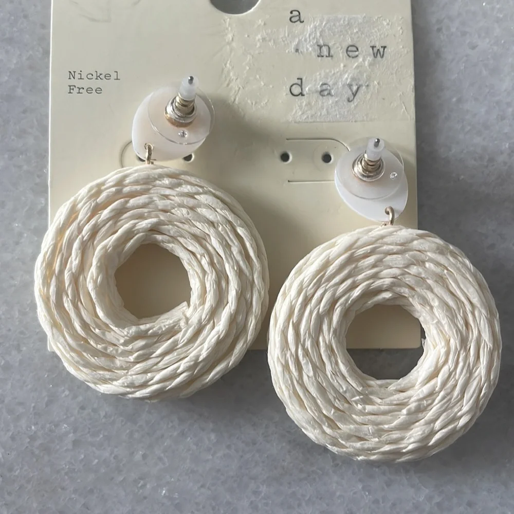A new day Ratton earrings Cream circle stud nickel free fashion jewelry new OS
